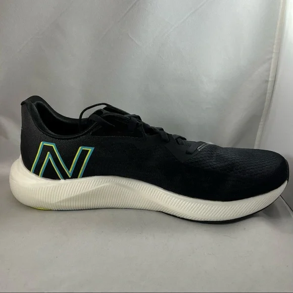 NWT New Balance FuelCell Rebel v2 - Men's size 12 - Picture 11 of 14